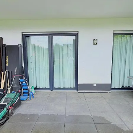 Modernes Voll Moebliertes Neubau Lejlighed *